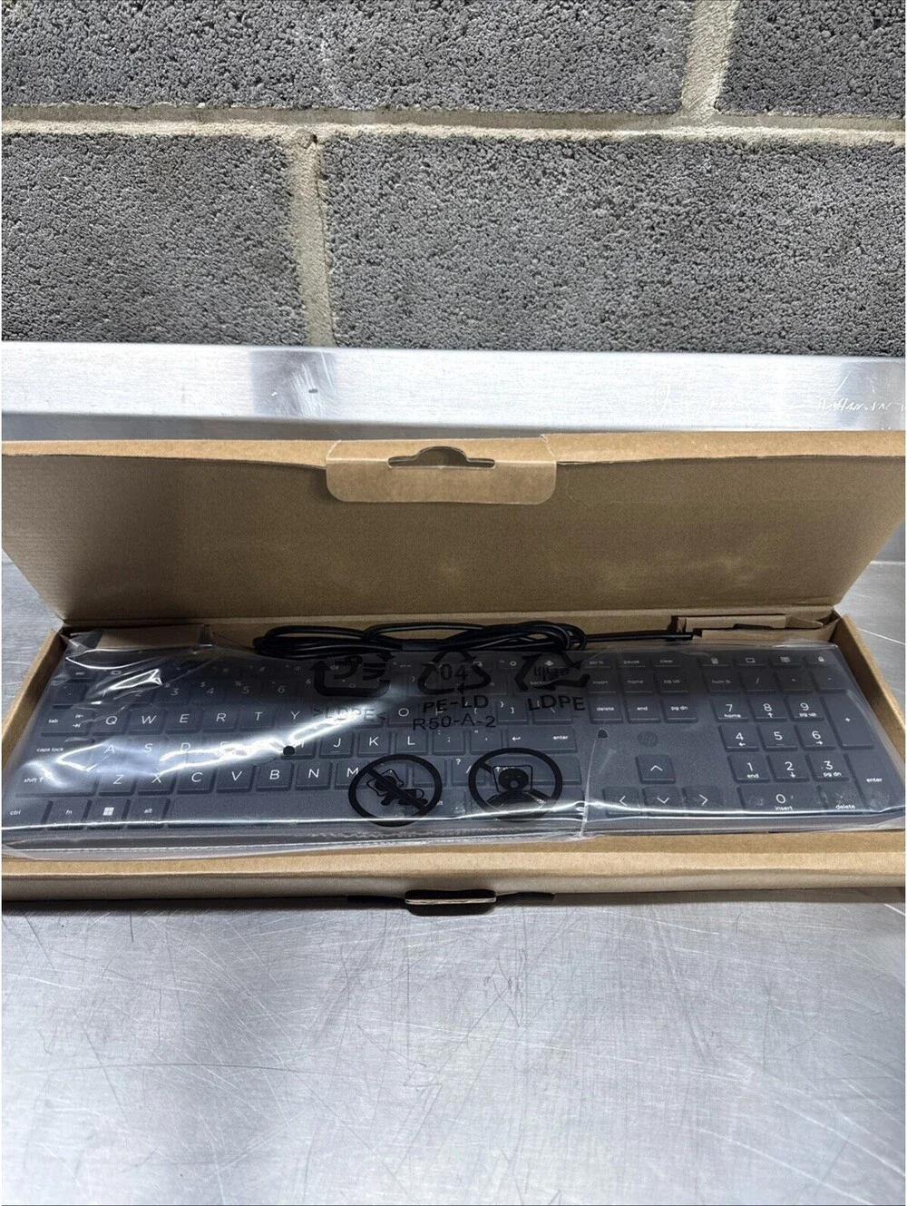 BRAND NEW HP Desktop 320K Slim Wired QWERTY Keyboard - Black